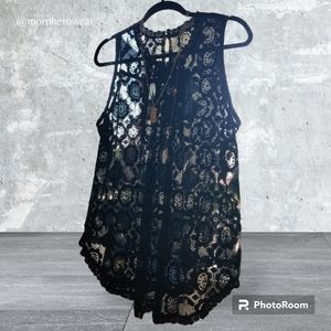 Sheer Black Lace pleated front crochet hem very intricate keyhole sleeveless XXL